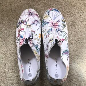 Eric Michael Women's Marlo Leather Floral Sneakers Stitching Zip Closure-Size 40